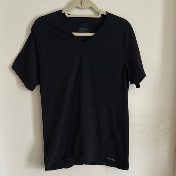Like new set of 2 Calvin Klein Men's Short Sleeve Black Tee - Picture 1 of 5